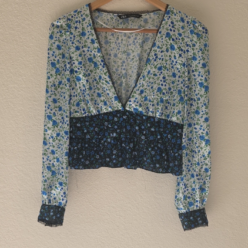 Zara Floral V-Neck Blouse - White and Blue